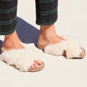 Birkenstock papillio Dayton fur slides size 39 fits size 8